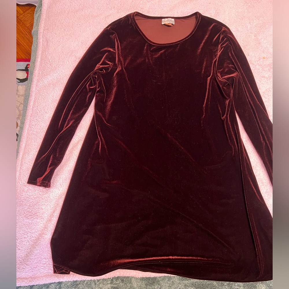 K.C. Spencer Women’s Velvet long sleeve dress. Size 12